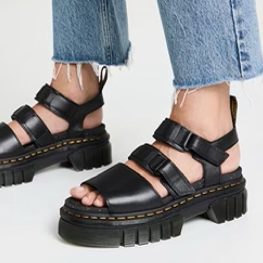 Dr. Martens Ricki 3-Strap Sandals NEW